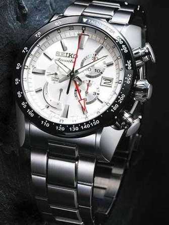 Seiko Chronographe Springdrive SPS007 腕時計 - sps007-2.jpg - blink