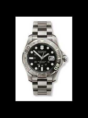 Victorinox Dive Master 500 Titanium SKU# 241262 腕時計 - sku-241262-1.jpg - blink