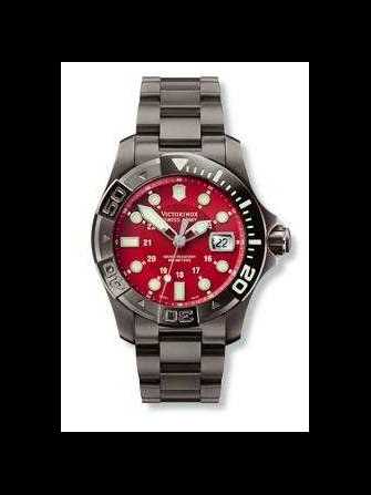Victorinox Dive Master 500 Mecha SKU# 241430 腕時計 - sku-241430-1.jpg - blink