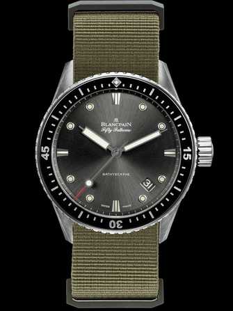 นาฬิกา Blancpain Fifty Fathoms Bathyscaphe 5000-1110-NAKA - 5000-1110-naka-1.jpg - mier