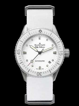 Montre Blancpain Fifty Fathoms Bathyscaphe 5100-1127-NAWA - 5100-1127-nawa-1.jpg - mier