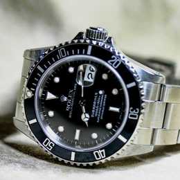 Rolex Submariner Date 16610